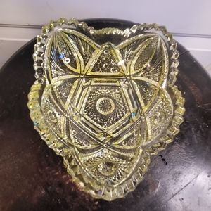 Vintage Sawtooth Vaseline Heart Shaped Bowl 6"